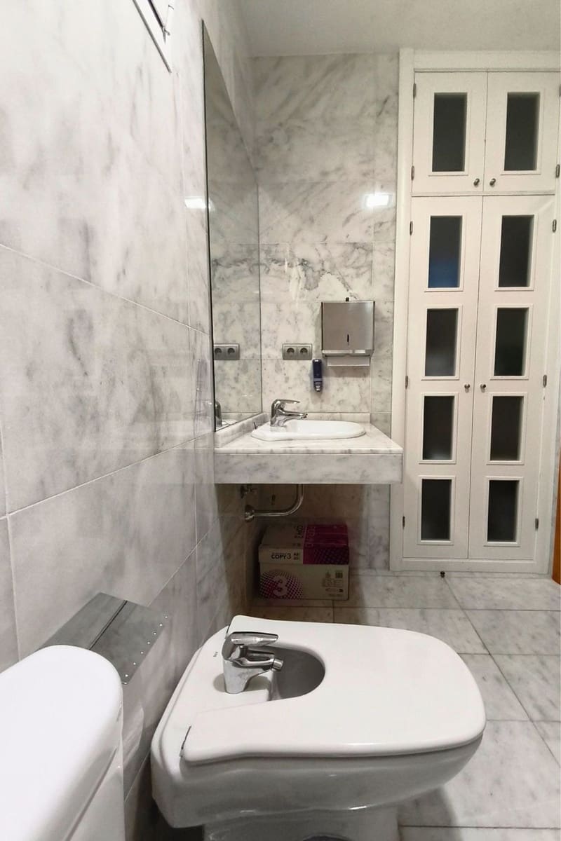 4 bedroom Apartment for sale in Las Palmas de Gran Canaria with garage - € 530,000 (Ref: 9810875)