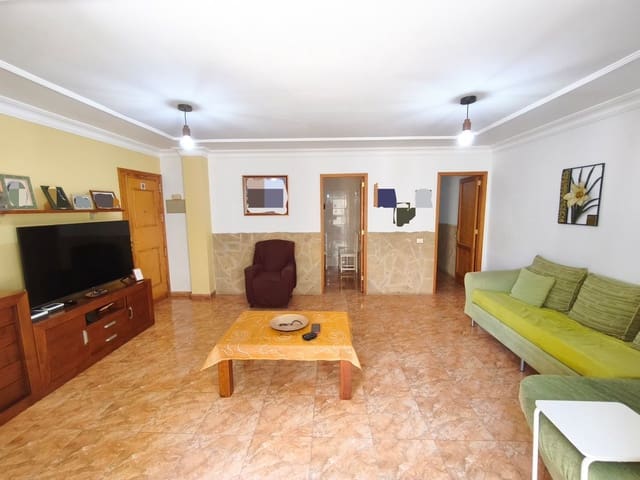 3 quarto Apartamento para venda em Arucas com garagem - 230 000 € (Ref: 9810876)