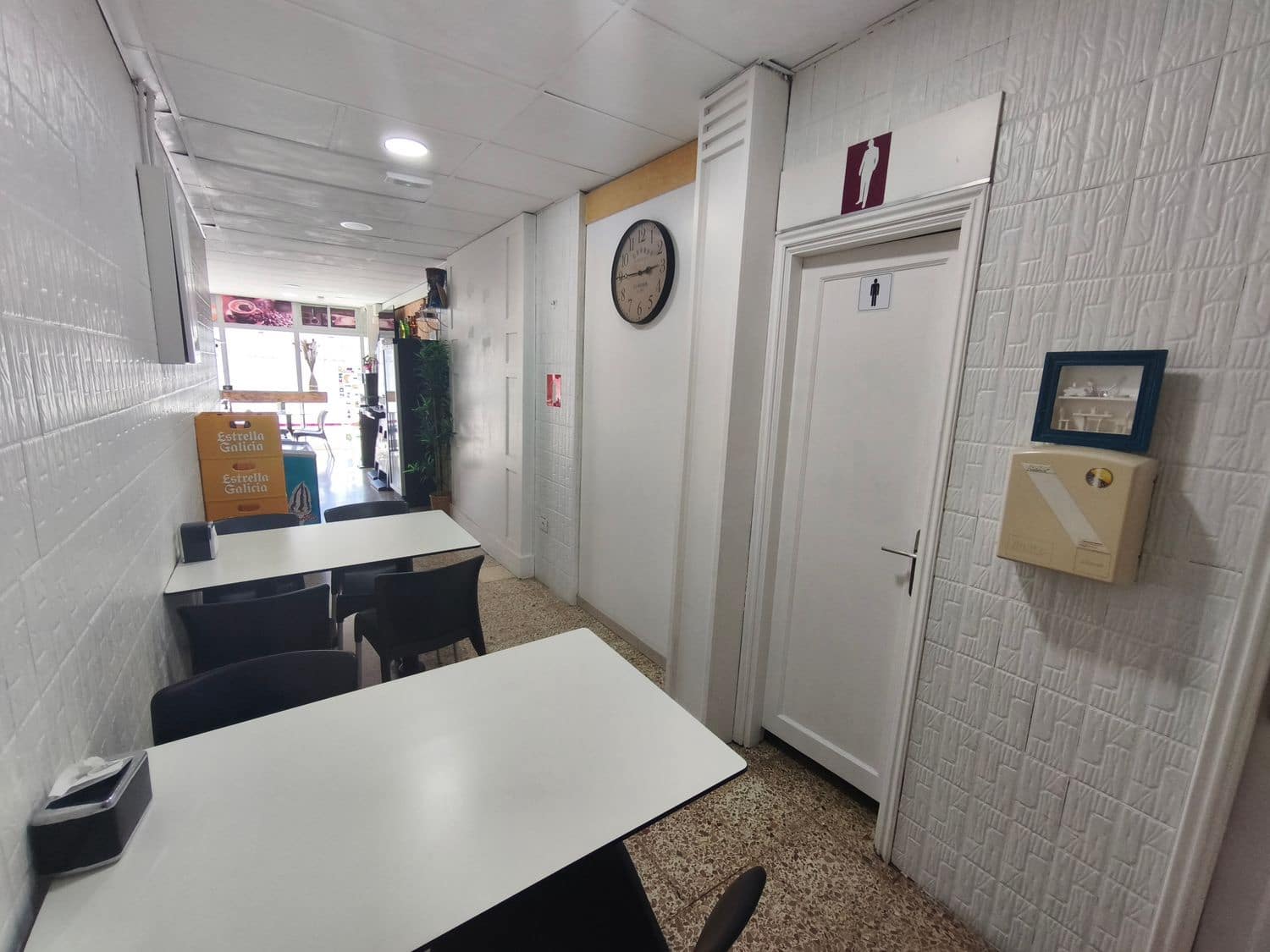 Commercial for sale in Las Palmas de Gran Canaria - € 190,000 (Ref: 9819832)