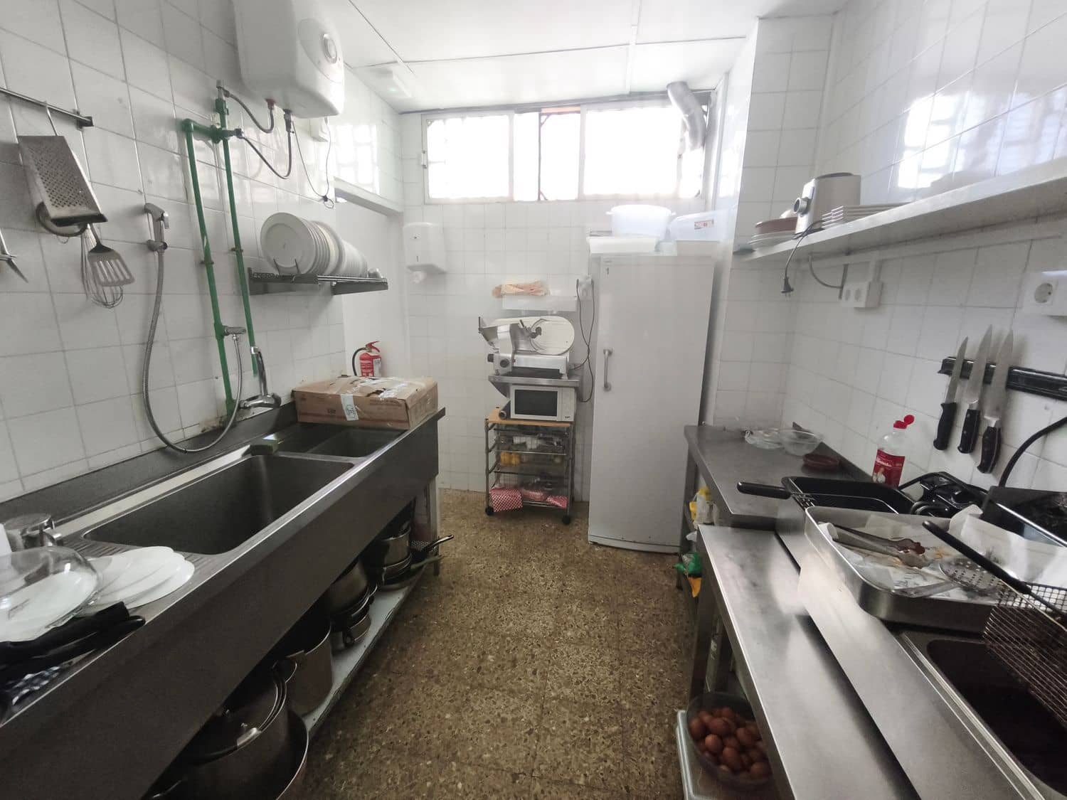 Commercial for sale in Las Palmas de Gran Canaria - € 190,000 (Ref: 9819832)