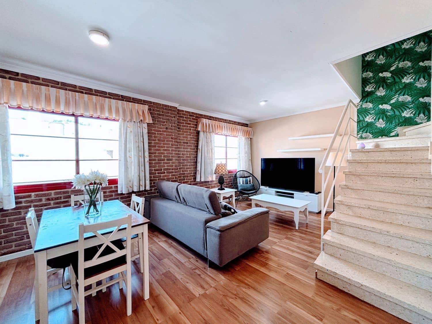 4 chambre Maison de Ville à vendre à Almatriche avec garage - 339 900 € (Ref: 9824565)
