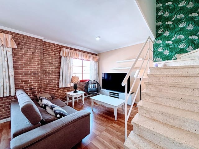 4 chambre Maison de Ville à vendre à Almatriche, Las Palmas de Gran Canaria avec garage - 339 900 € (Ref: 9824565)