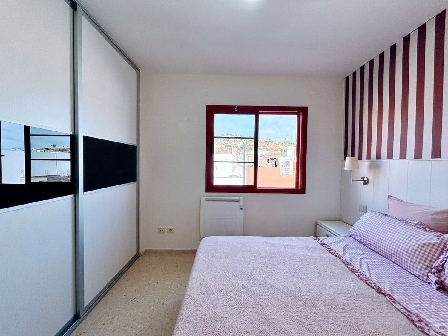 4 chambre Maison de Ville à vendre à Almatriche avec garage - 339 900 € (Ref: 9824565)