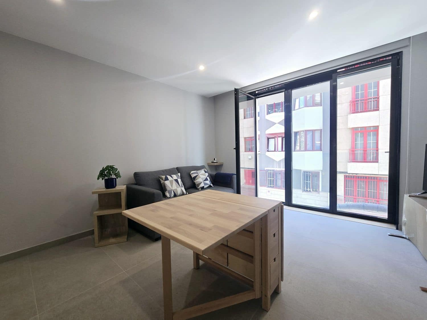 1 bedroom Apartment for rent in Las Palmas de Gran Canaria with garage - € 1,100 (Ref: 9824566)