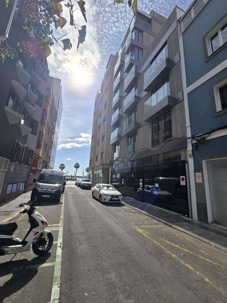 1 bedroom Apartment for rent in Las Palmas de Gran Canaria with garage - € 1,100 (Ref: 9824566)