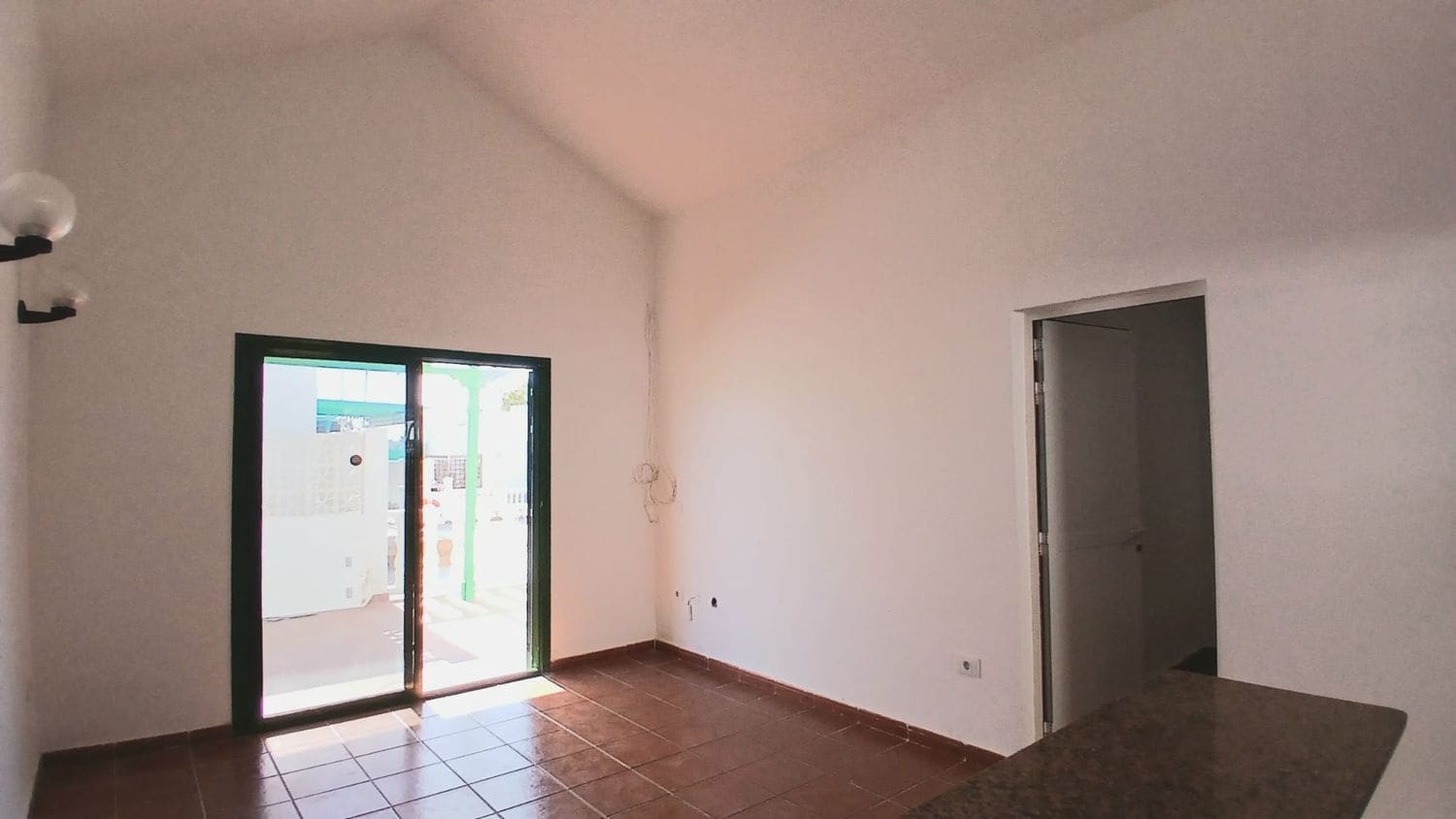 Casa de 3 habitaciones en Playa del Inglés en venta con piscina garaje - 360.000 € (Ref: 9824568)
