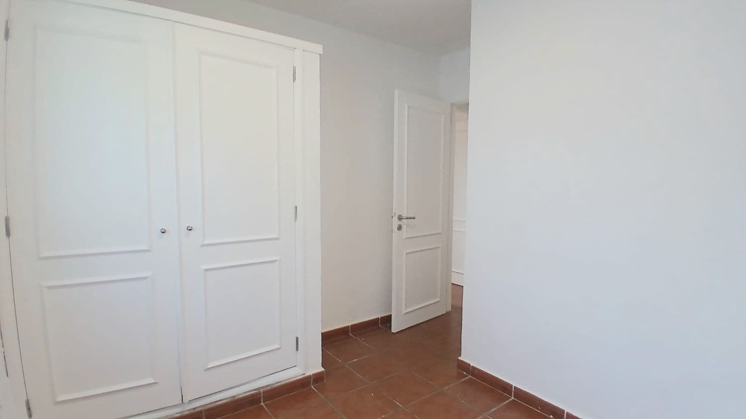 Casa de 3 habitaciones en Playa del Inglés en venta con piscina garaje - 360.000 € (Ref: 9824568)
