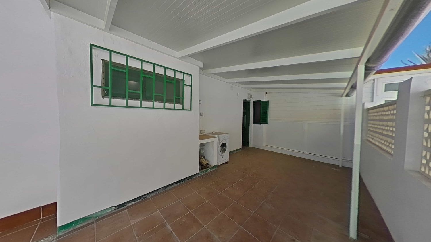 Casa de 3 habitaciones en Playa del Inglés en venta con piscina garaje - 360.000 € (Ref: 9824568)