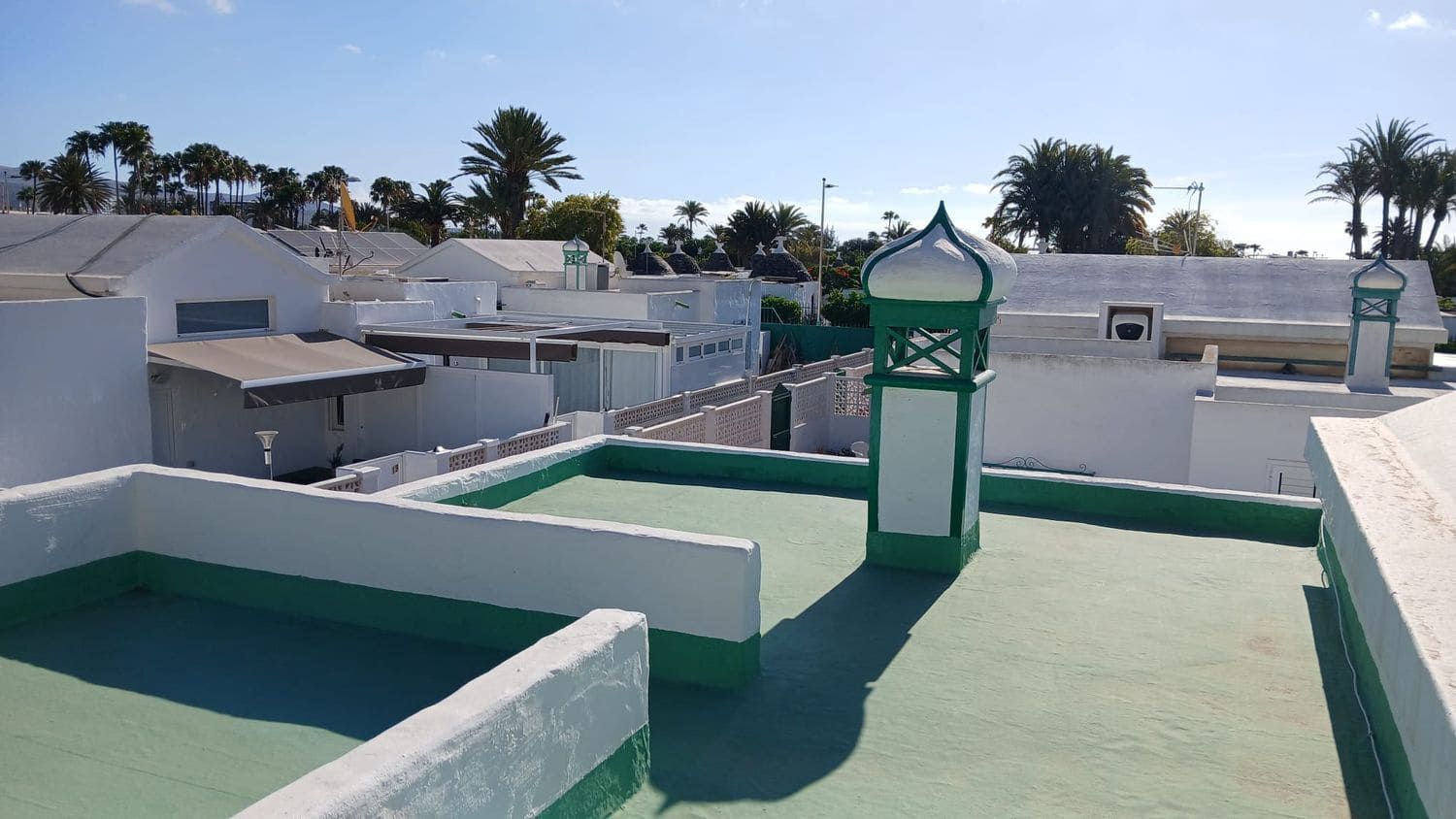 Casa de 3 habitaciones en Playa del Inglés en venta con piscina garaje - 360.000 € (Ref: 9824568)