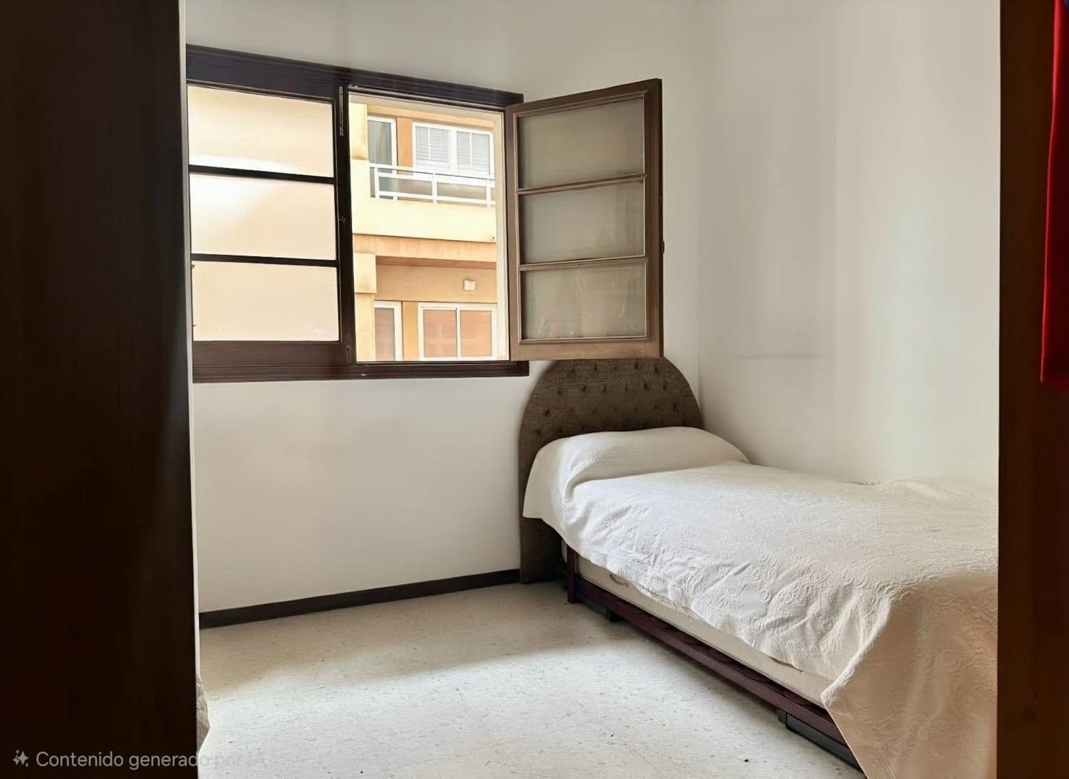 5 bedroom Apartment for sale in Las Palmas de Gran Canaria with garage - € 365,000 (Ref: 9835093)