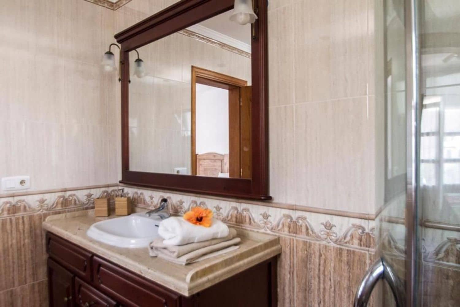 5 bedroom Villa for sale in Yaiza with pool garage - € 799,000 (Ref: 9838720)