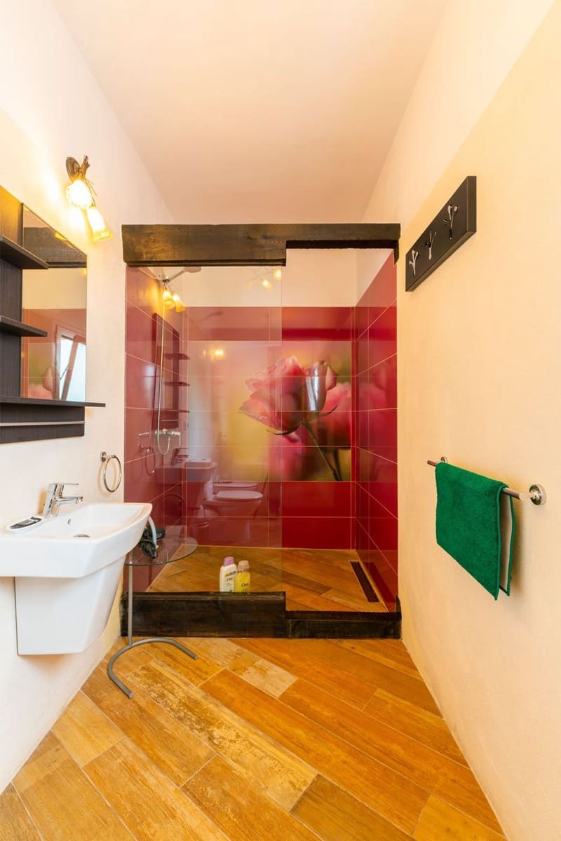 5 bedroom Villa for sale in Yaiza with pool garage - € 799,000 (Ref: 9838720)