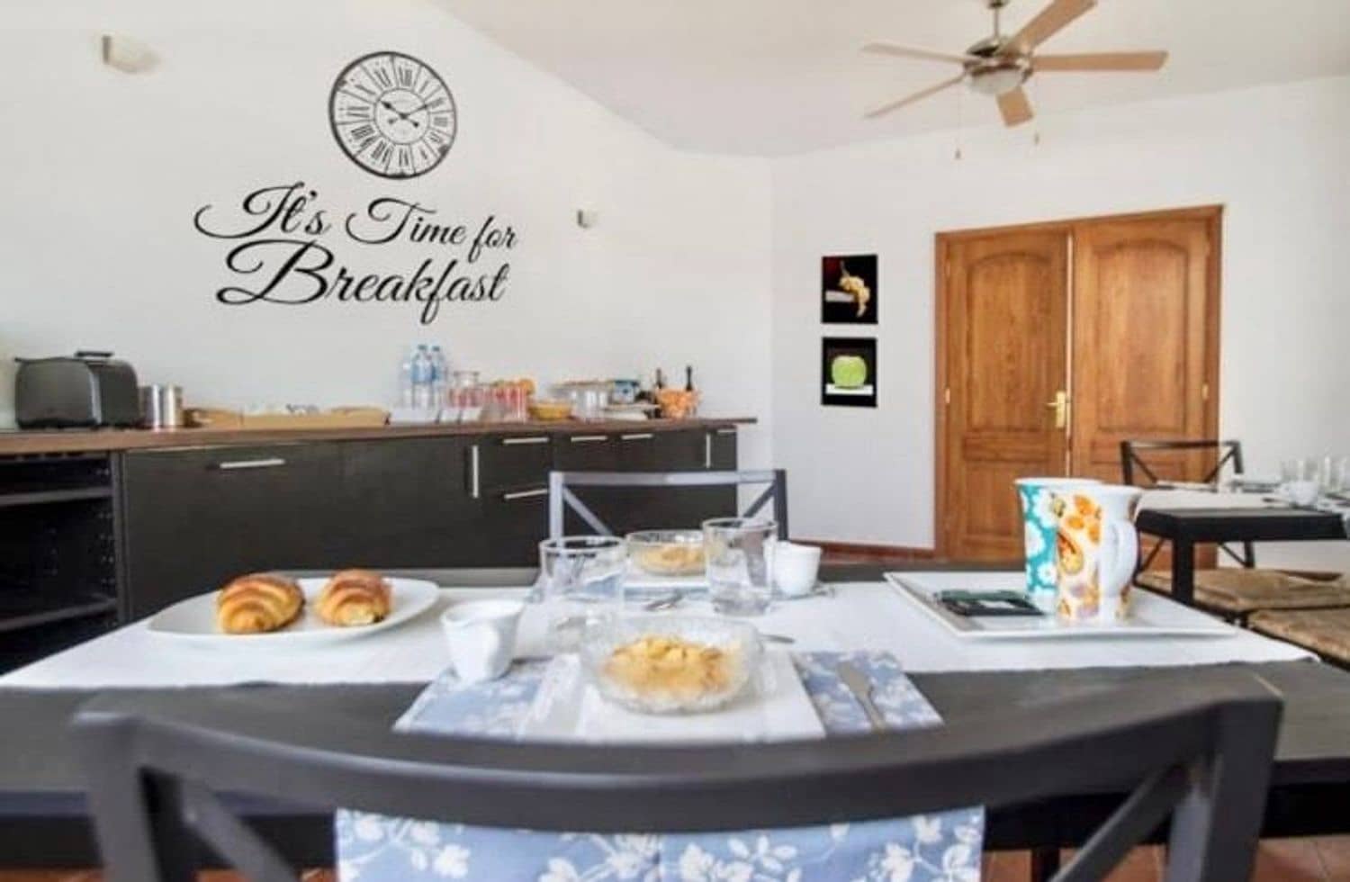 5 bedroom Villa for sale in Yaiza with pool garage - € 799,000 (Ref: 9838720)