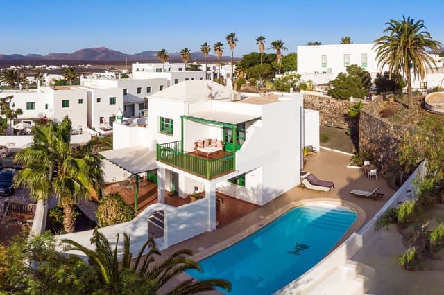 5 chambre Villa/Maison à vendre à Yaiza avec piscine garage - 799 000 € (Ref: 9838720)
