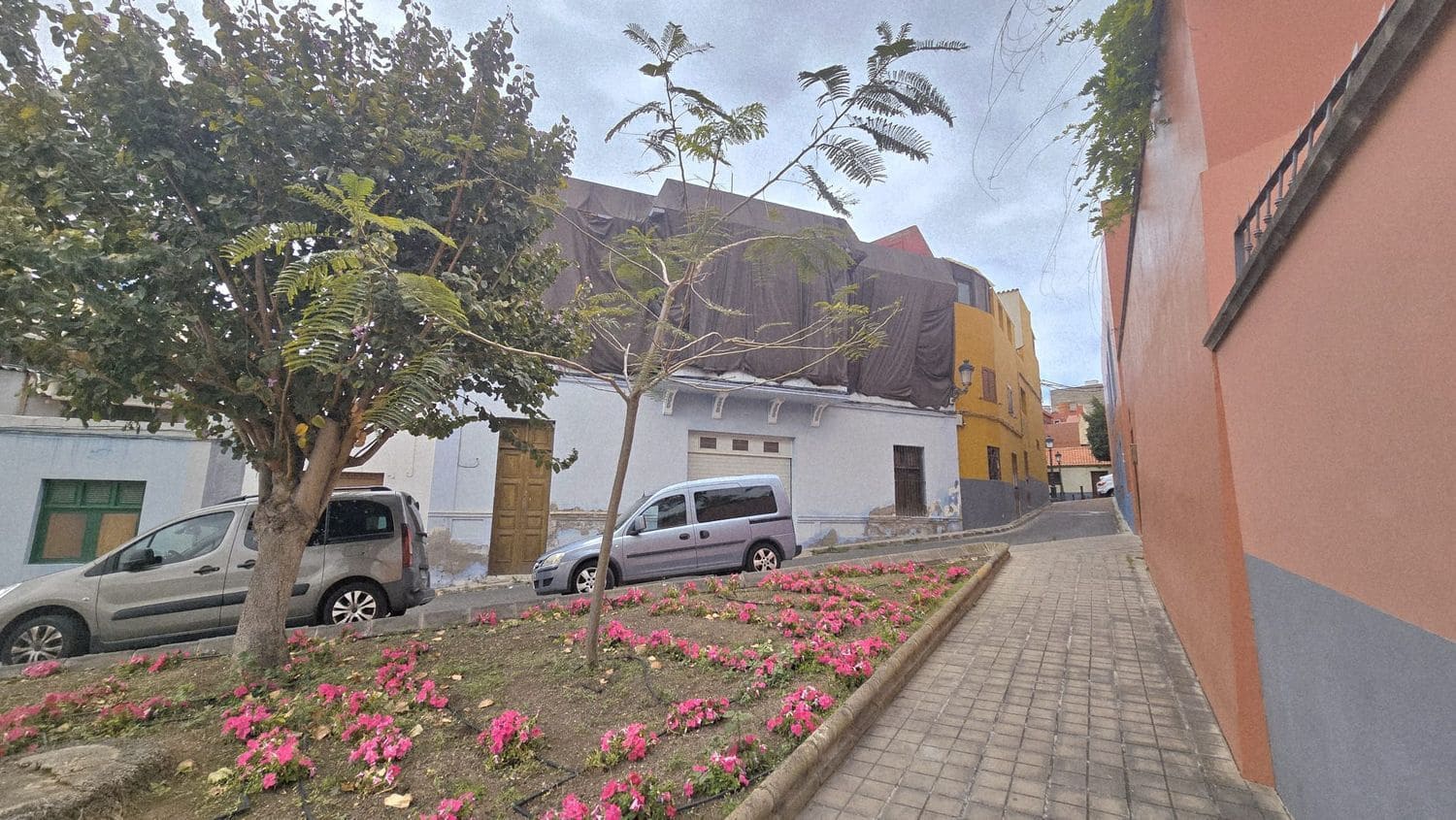 3 bedroom Apartment for sale in Santa Maria de Guia de Gran Canaria with garage - € 89,500 (Ref: 9841991)