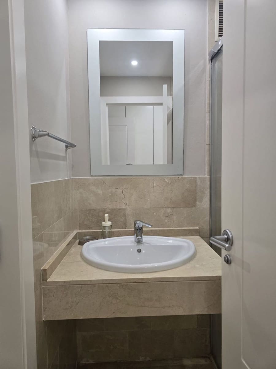2 bedroom Apartment for rent in Las Palmas de Gran Canaria with garage - € 1,235 (Ref: 9848955)