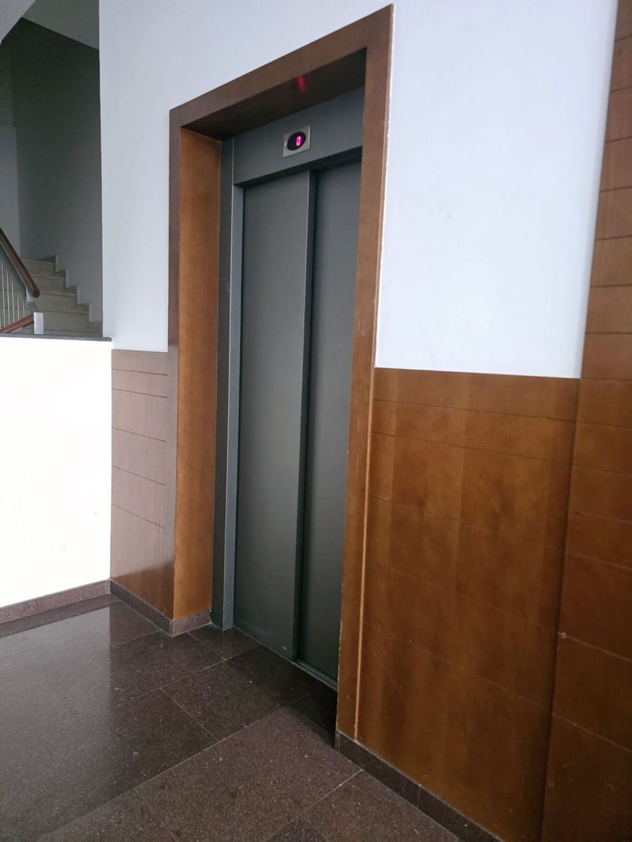 2 bedroom Apartment for rent in Las Palmas de Gran Canaria with garage - € 1,235 (Ref: 9848955)