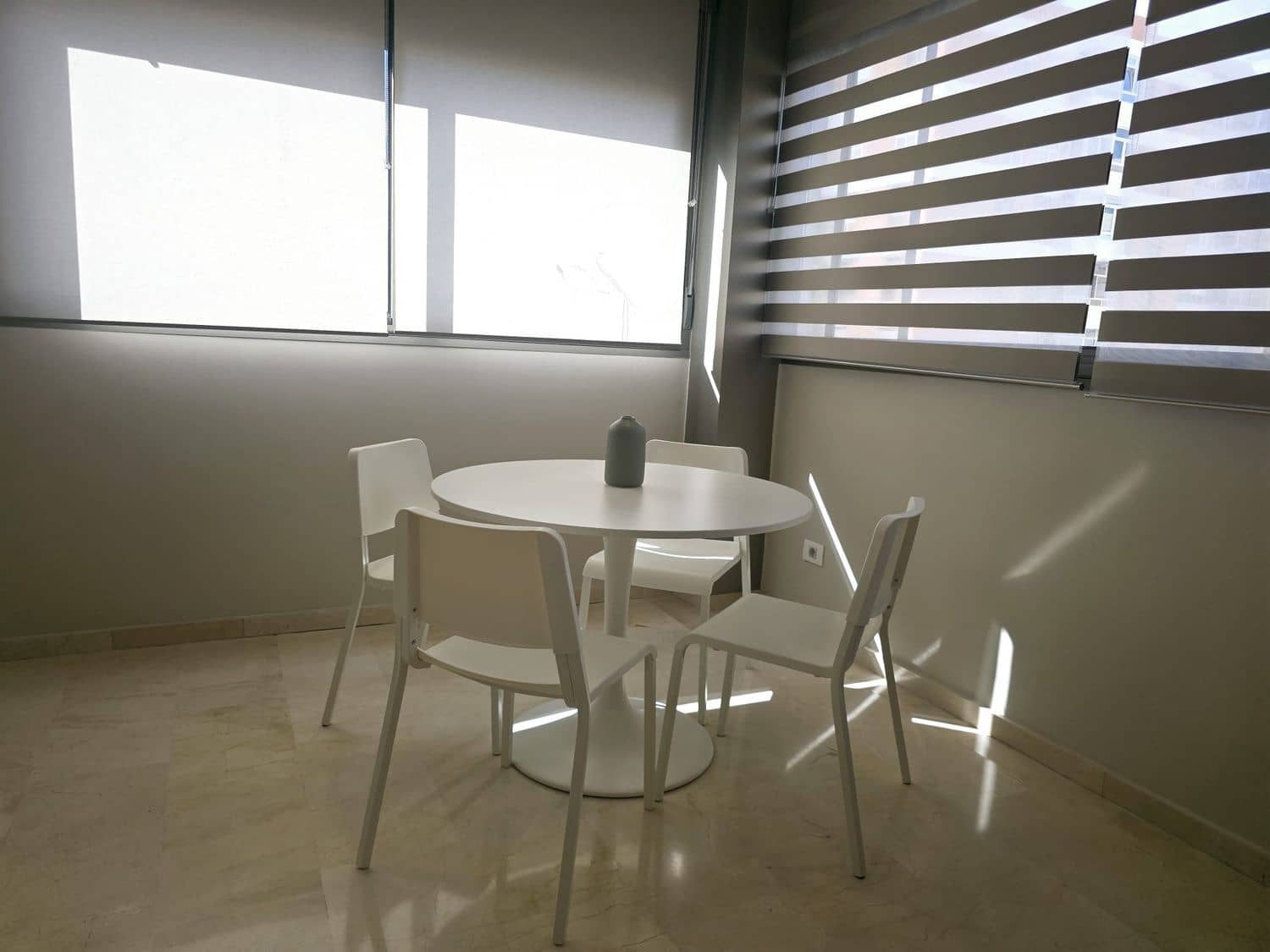 2 bedroom Apartment for rent in Las Palmas de Gran Canaria with garage - € 1,235 (Ref: 9848955)
