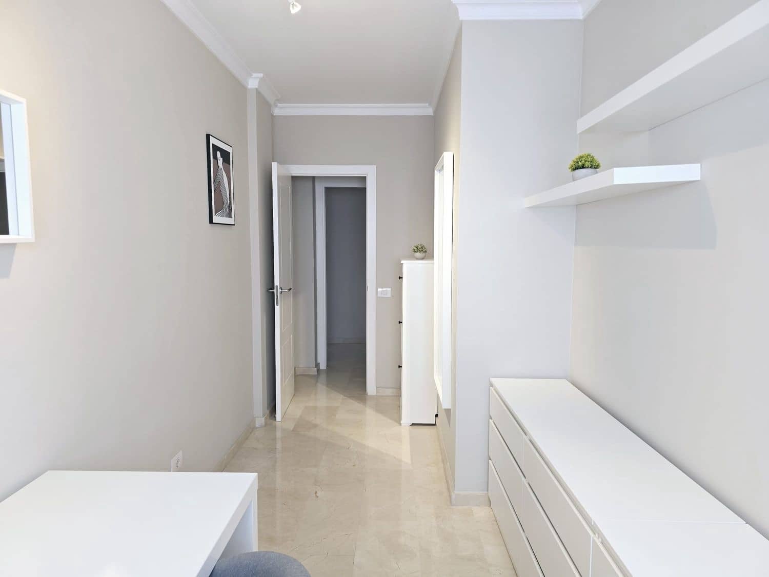 2 bedroom Apartment for rent in Las Palmas de Gran Canaria with garage - € 1,235 (Ref: 9848955)