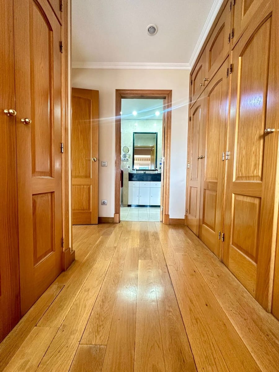 4 soverom Leilighet til salgs i Las Palmas de Gran Canaria med garasje - € 875 000 (Ref: 9848956)