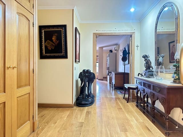 4 soverom Leilighet til salgs i Triana, Las Palmas de Gran Canaria med garasje - € 875 000 (Ref: 9848956)
