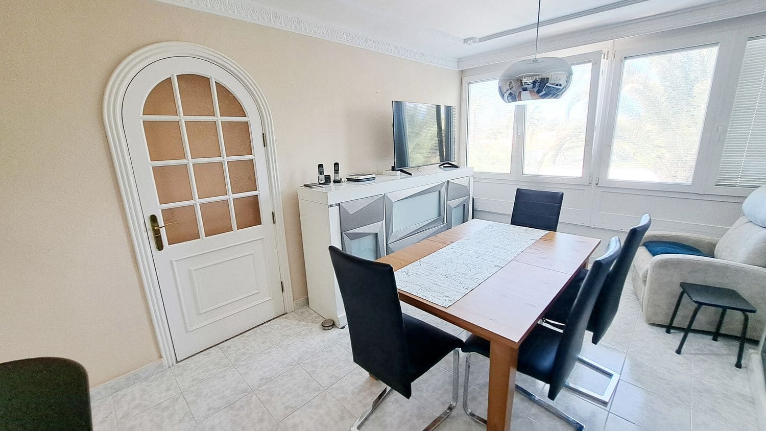 2 bedroom Apartment for sale in Playa del Ingles with pool garage - € 470,000 (Ref: 9854809)