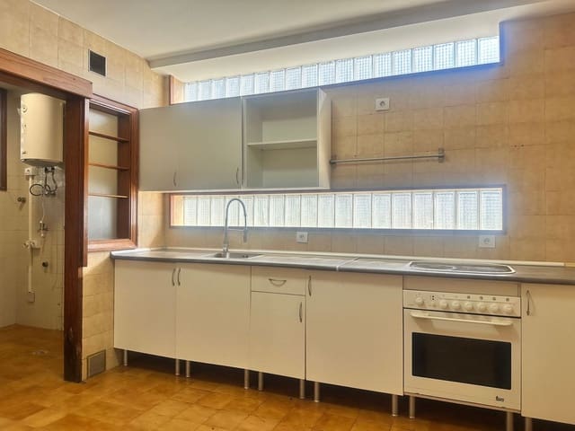 4 soverom Hus til salgs i Santa Brígida med garasje - € 345 000 (Ref: 9859031)