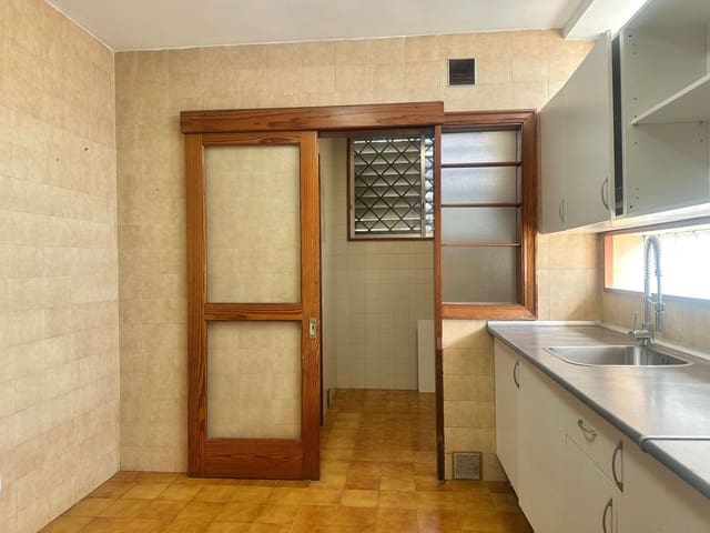 4 soverom Hus til salgs i Santa Brígida med garasje - € 345 000 (Ref: 9859031)