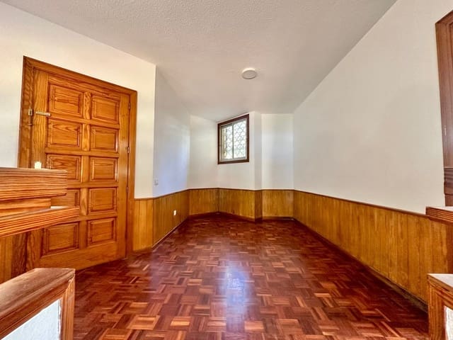 4 quarto Casa em Banda para venda em Santa Brígida com garagem - 345 000 € (Ref: 9859031)
