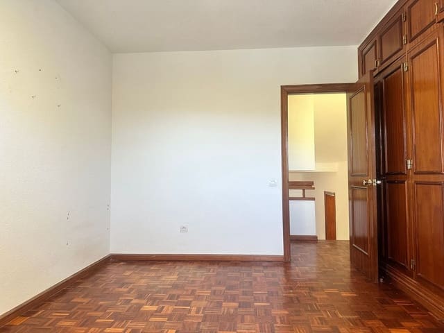 4 soverom Hus til salgs i Santa Brígida med garasje - € 345 000 (Ref: 9859031)