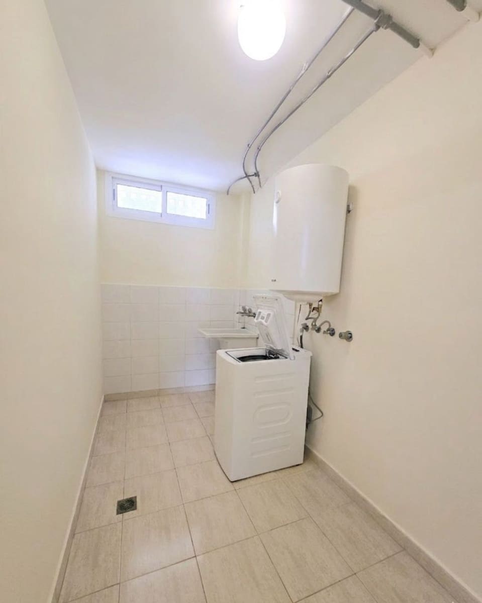 3 makuuhuone Omakotitalo vuokrattavana paikassa Las Palmas de Gran Canaria mukana 
autotalli - 1 000 € (Ref: 9861396)