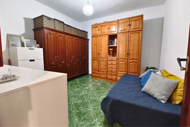 5 sovrum Hus till salu i Agaete med garage - 265 000 € (Ref: 9866232)