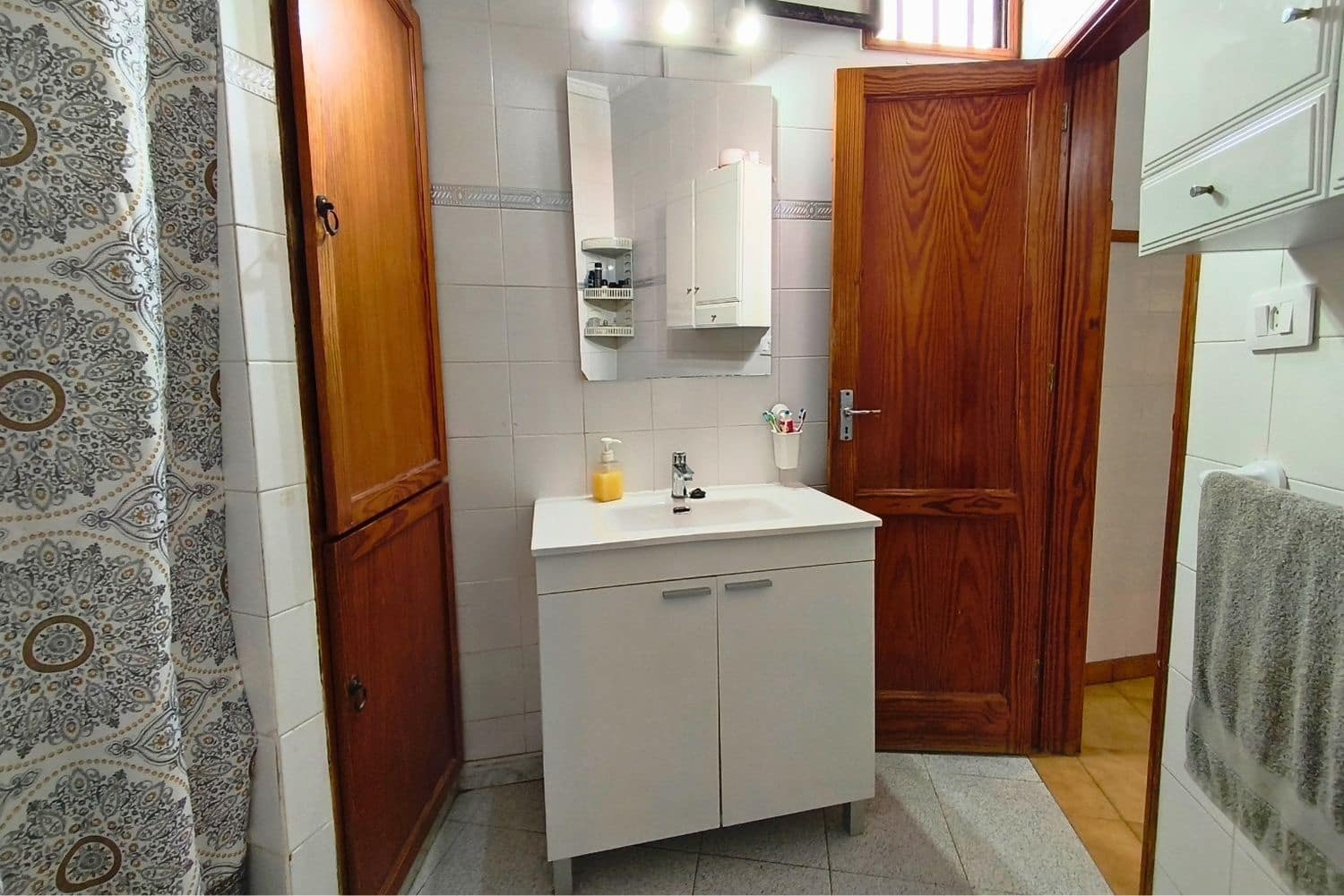 4 bedroom Townhouse for sale in Agaete with garage - € 265,000 (Ref: 9866232)