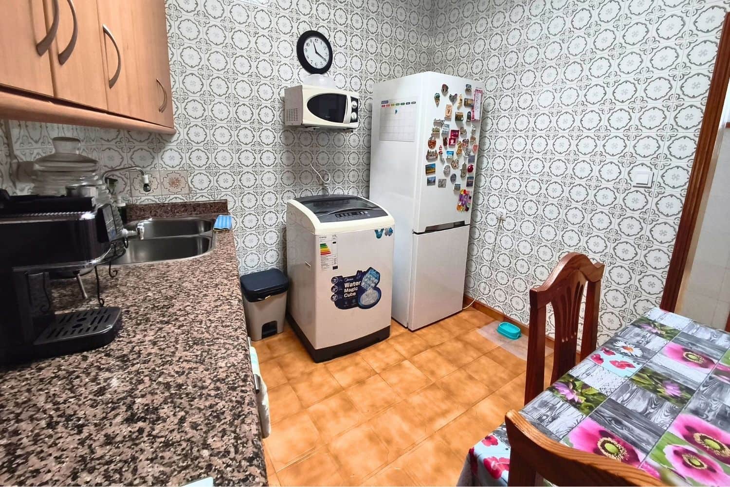 4 bedroom Townhouse for sale in Agaete with garage - € 265,000 (Ref: 9866232)