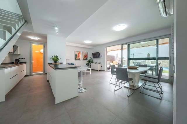 3 bedroom Villa for sale in Salobre Golf, San Bartolomé de Tirajana with pool garage - € 1,092,000 (Ref: 9868070)