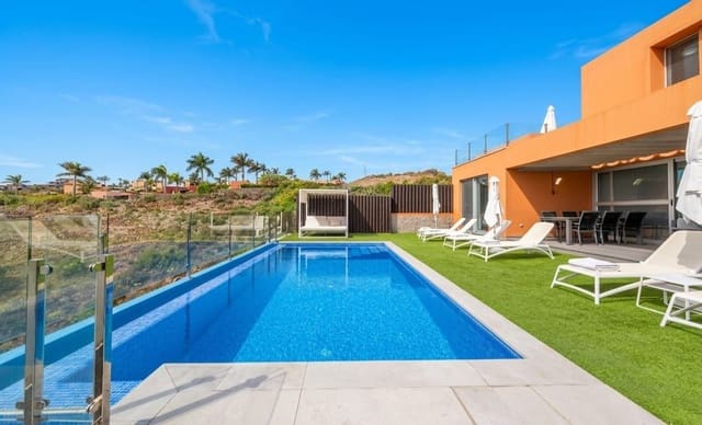 3 soveværelse Villa til salg i Salobre Golf, San Bartolomé de Tirajana med swimmingpool garage - € 1.092.000 (Ref: 9868070)