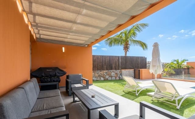 3 soveværelse Villa til salg i Salobre Golf, San Bartolomé de Tirajana med swimmingpool garage - € 1.092.000 (Ref: 9868070)