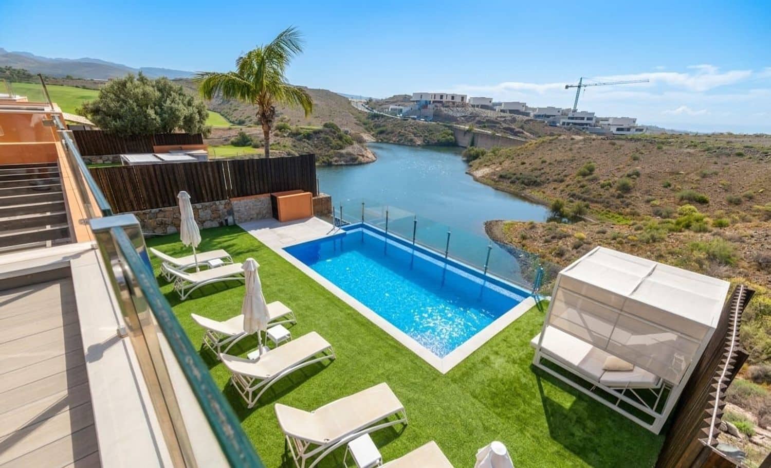 3 soverom Villa til salgs i Salobre Golf med svømmebasseng garasje - € 1 092 000 (Ref: 9868070)