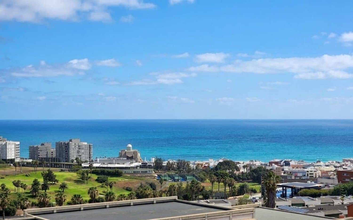4 Zimmer Apartment zu verkaufen in Las Palmas de Gran Canaria mit Garage - 258.000 € (Ref: 9877769)
