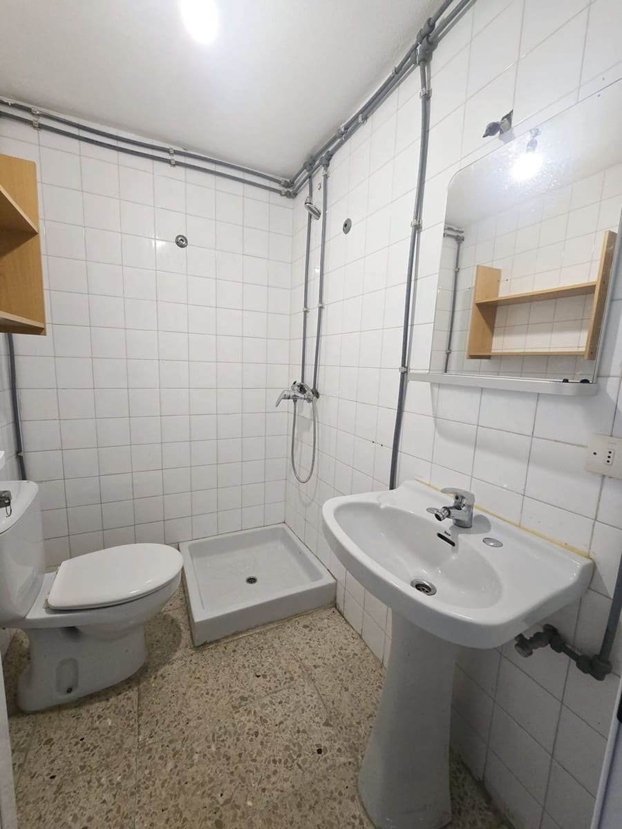4 Zimmer Apartment zu verkaufen in Las Palmas de Gran Canaria mit Garage - 258.000 € (Ref: 9877769)