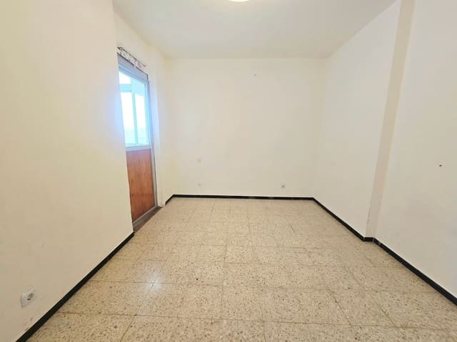 4 bedroom Apartment for sale in La Minilla, Las Palmas de Gran Canaria with garage - € 255,000 (Ref: 9877769)