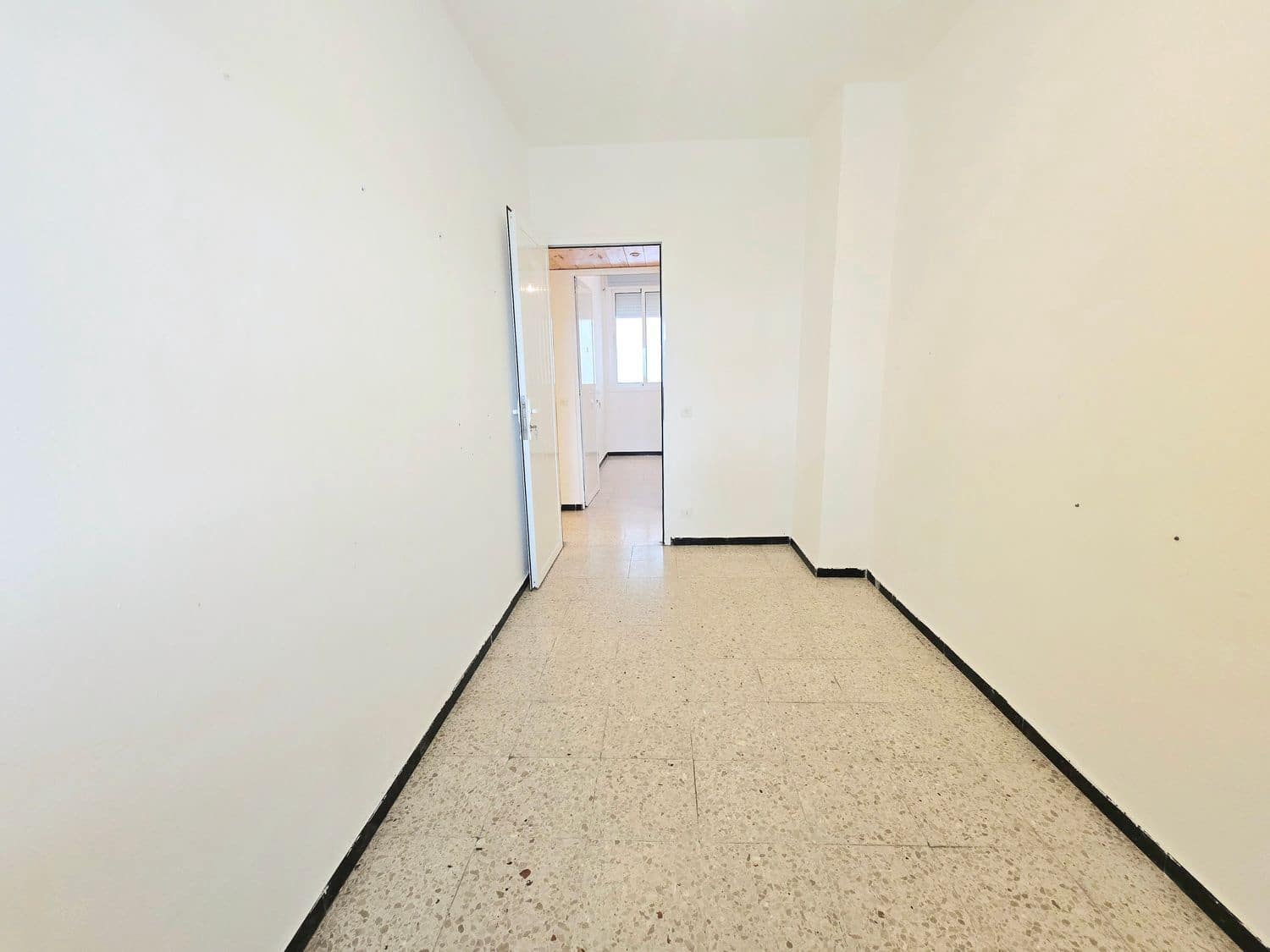 4 sovrum Lägenhet till salu i Las Palmas de Gran Canaria med garage - 255 000 € (Ref: 9877769)