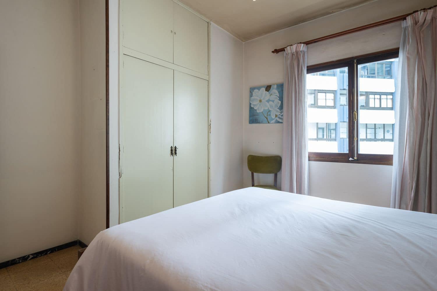 Apartamento de 4 habitaciones en Las Palmas de Gran Canaria en venta con garaje - 270.000 € (Ref: 9880537)