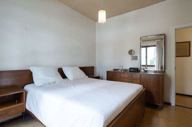 Apartamento de 4 habitaciones en Santa Catalina - Canteras, Las Palmas de Gran Canaria en venta con garaje - 270.000 € (Ref: 9880537)