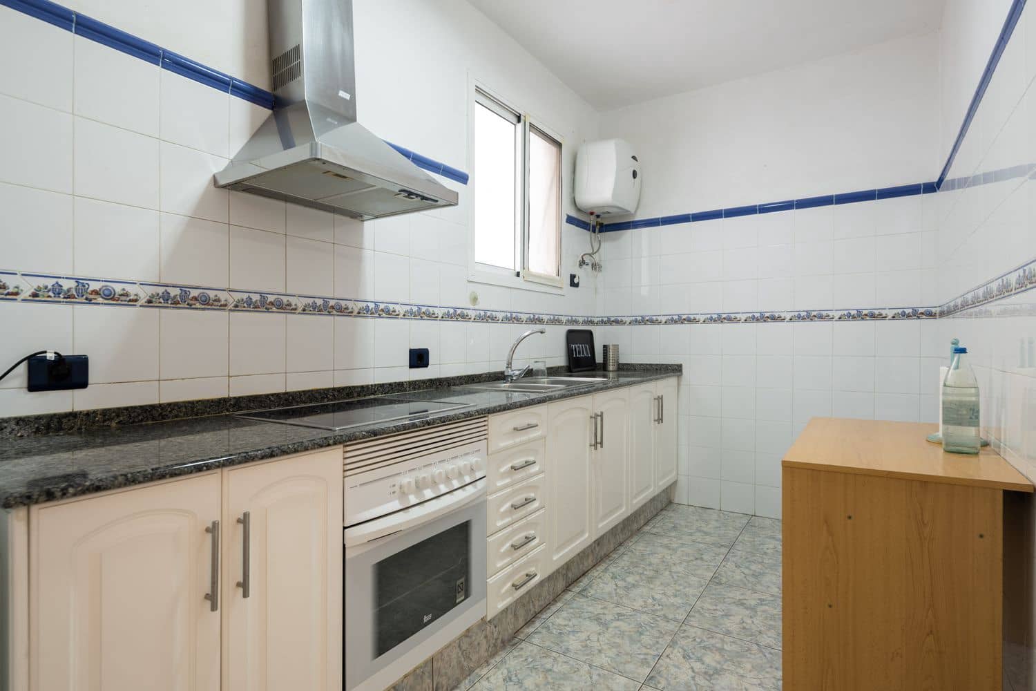 Apartamento de 4 habitaciones en Las Palmas de Gran Canaria en venta con garaje - 270.000 € (Ref: 9880537)