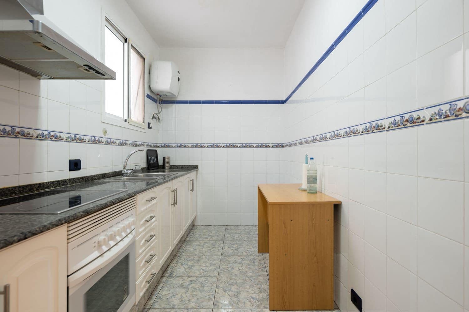 Apartamento de 4 habitaciones en Las Palmas de Gran Canaria en venta con garaje - 270.000 € (Ref: 9880537)