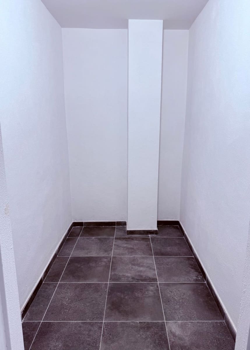 2 Zimmer Apartment zu vermieten in Las Palmas de Gran Canaria mit Pool Garage - 1.150 € (Ref: 9880538)