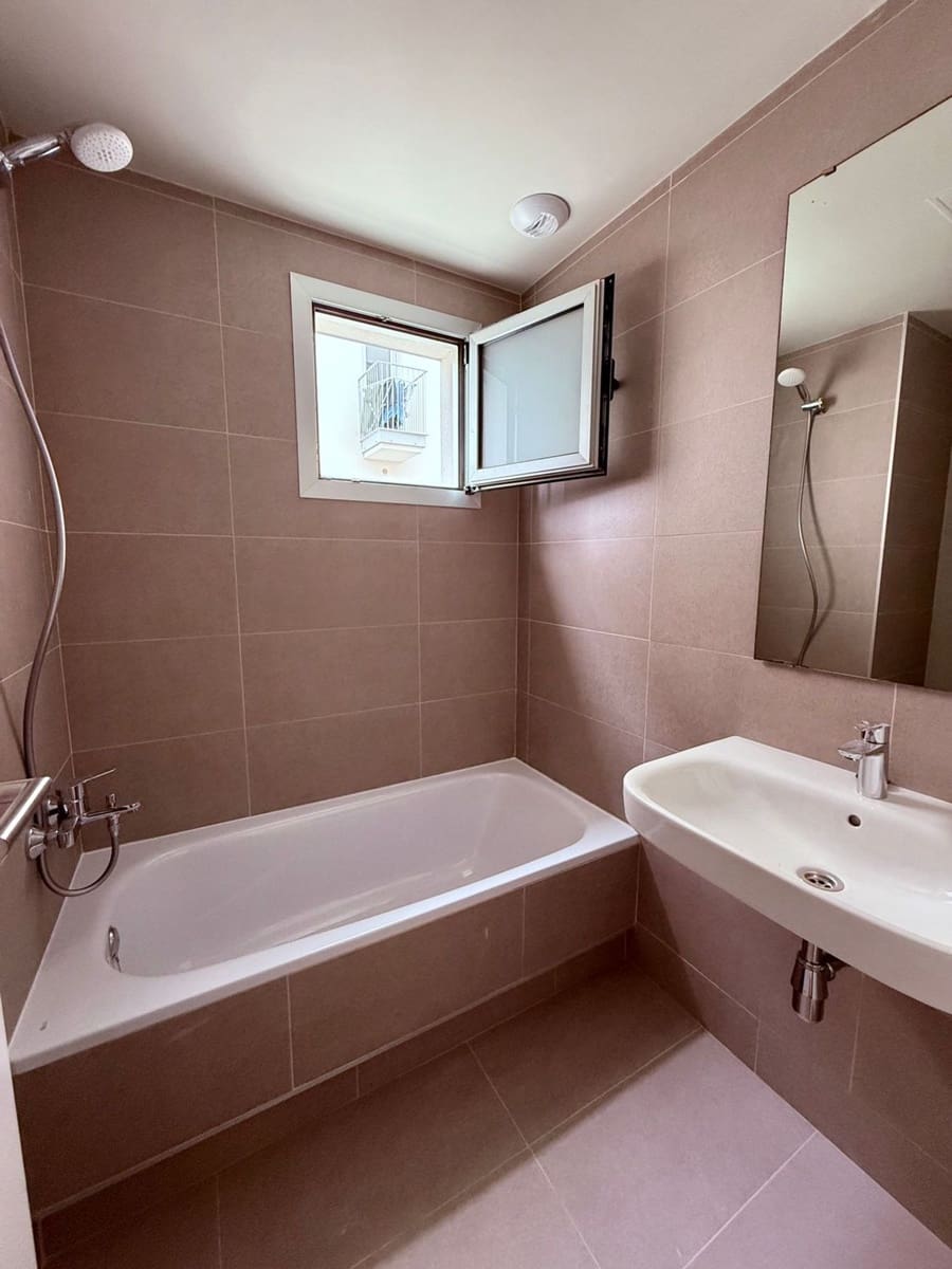 2 Zimmer Apartment zu vermieten in Las Palmas de Gran Canaria mit Pool Garage - 1.150 € (Ref: 9880538)