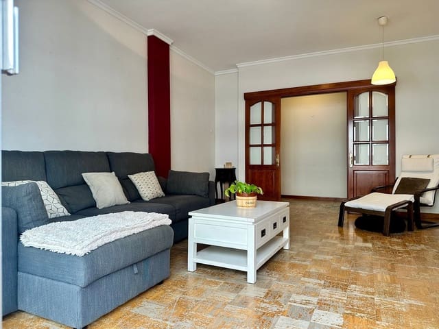 4 makuuhuone Huoneisto myytävänä paikassa Ciudad Jardín, Las Palmas de Gran Canaria mukana 
autotalli - 385 000 € (Ref: 9880539)