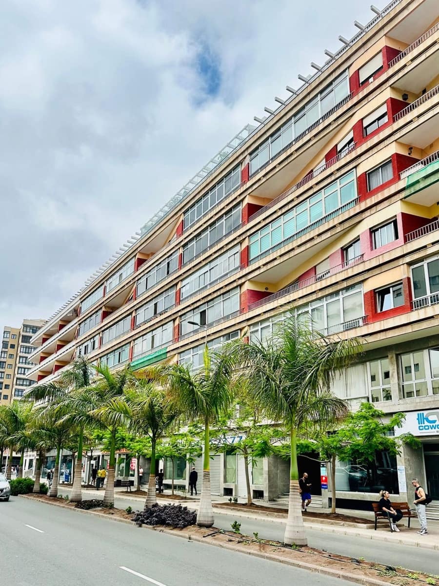 4 slaapkamer Appartement te koop in Las Palmas de Gran Canaria met garage - € 385.000 (Ref: 9880539)